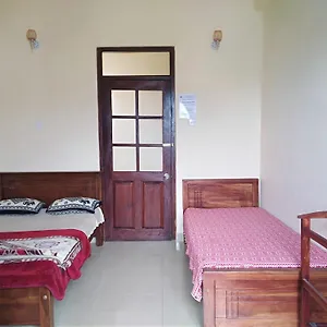 Lake View Holiday Homestay